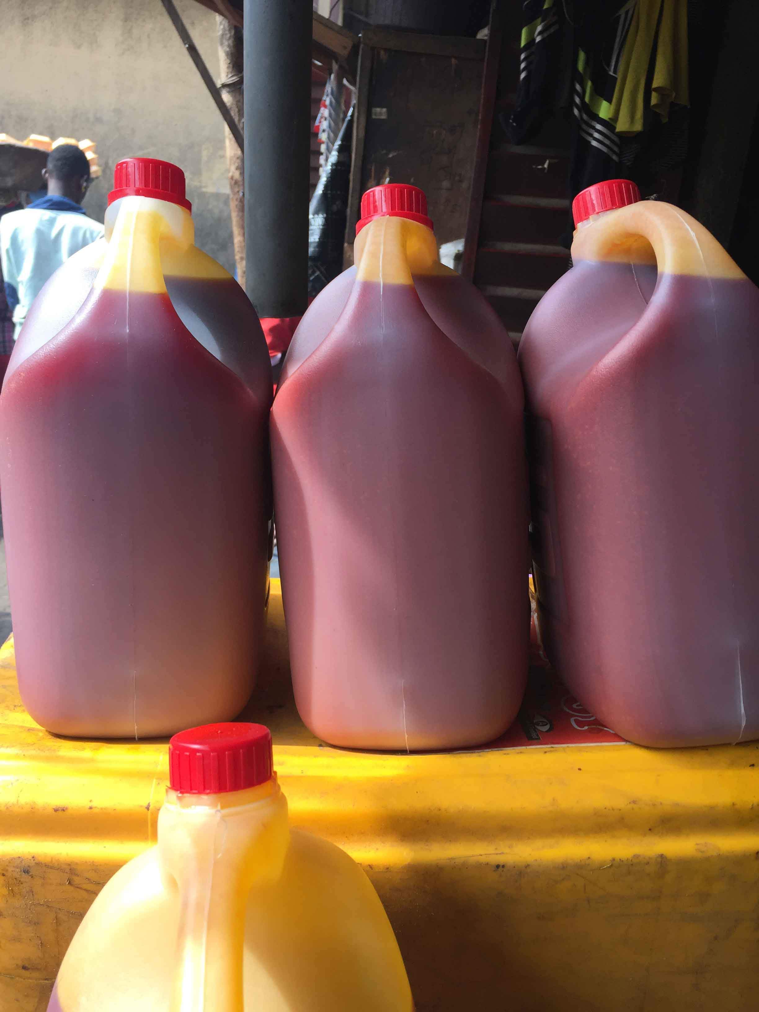 Buy palm oil in Nigeria Benefits of red palm oil Palmoil contains saturated fat, unsaturated fats, Vitamin E and antioxidants.